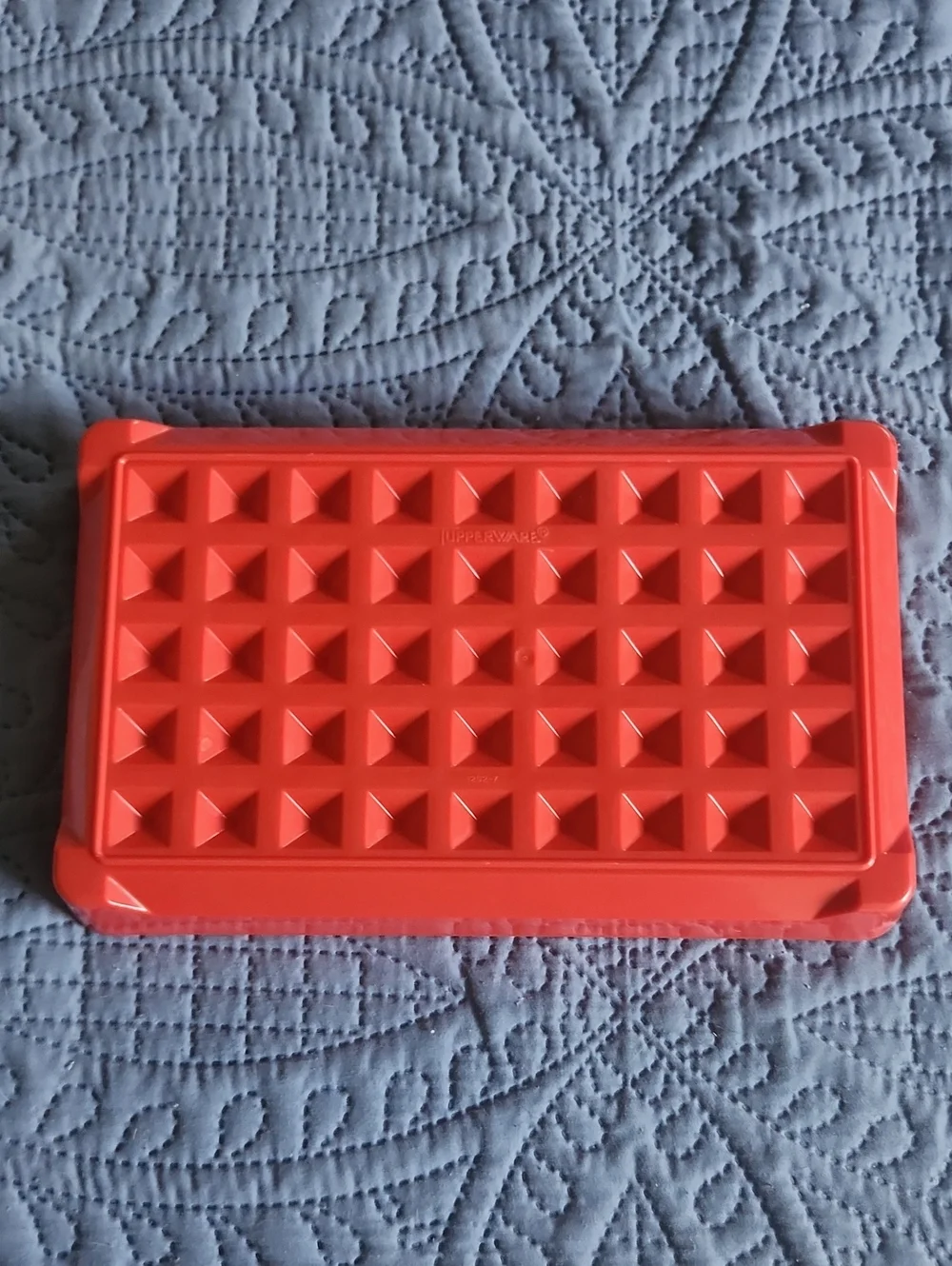 Vintage Tupperware 1292 Small Marinade Container/Meat Keeper